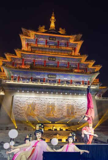 “千年老咸阳 活力新渭城”主题文艺演出在渭城上演